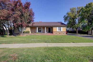 651 E 21st St, Merced, CA 95340 - photo 2