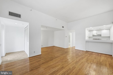 The Wireworks unit C010, Philadelphia, PA 19106 - photo 7