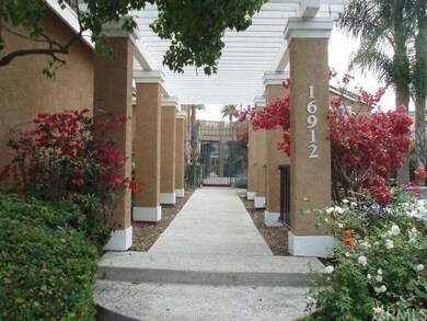 Entrance to gated Huntington Seaporte II