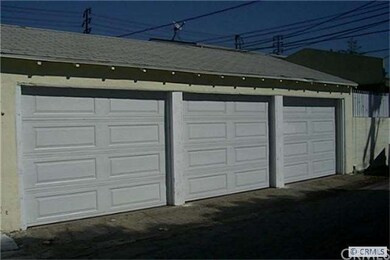 3 Car Detached Garage