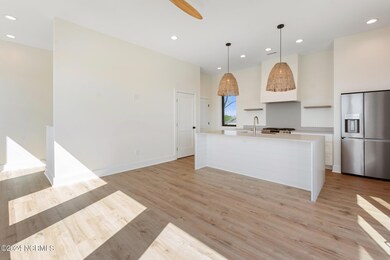 41-web-or-mls-8421-river-rd
