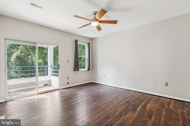 610 Rolling Hill Walk unit 202, Odenton, MD 21113 - photo 2