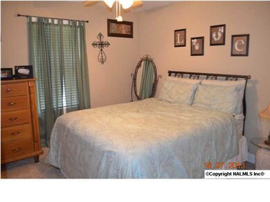 Guest bedroom