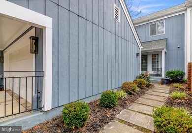 20742 Highland Hall Dr, Montgomery Village, MD 20886 - photo 3