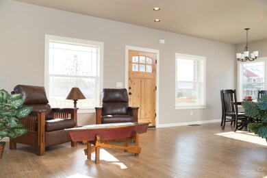 62685 Hawkview Rd, Bend, OR 97701 - photo 3