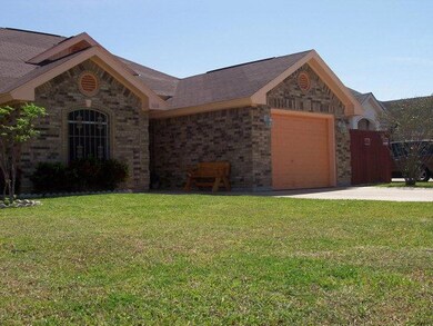 3618 Amando St, Edinburg, TX 78539 - photo 2