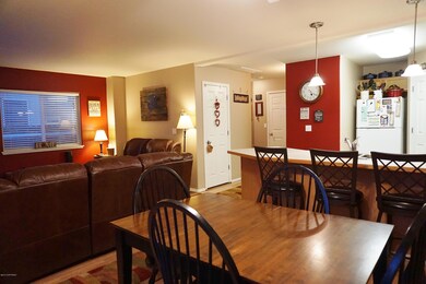 Open floor plan (4)