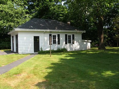 682 Centerville Rd, Warwick, RI 02886 - photo 3