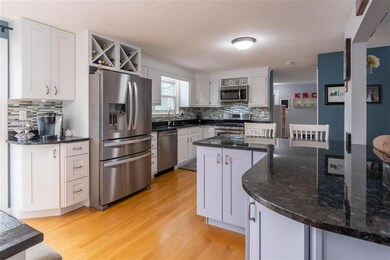 151 Hills Ferry Rd, Nashua, NH 03064 - photo 4