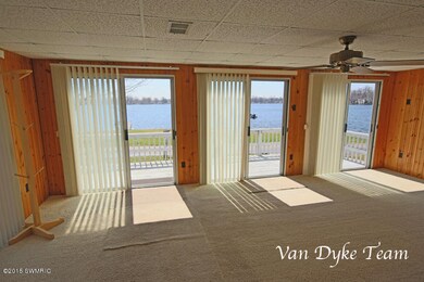 4 Season Room