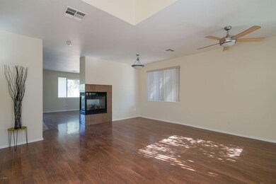 002_LivingDining