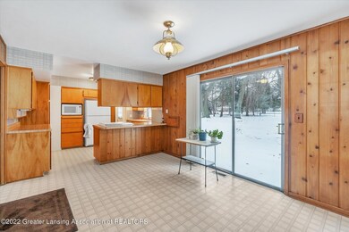 23-5901-W-Willow-Hwy-WindowStill-Real-Es