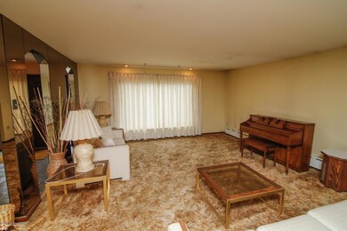 353 Chestnut St, Slatington, PA 18080 - photo 5