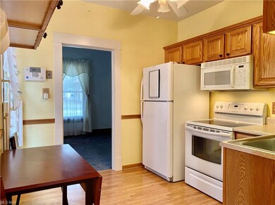 2573 E Midlothian Blvd, Struthers, OH 44471 - photo 4