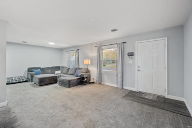 1807 W Wenlock Dr, Marion, IN 46952 - photo 3