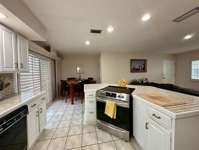kitchen/dining