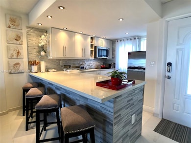 1575 Euclid Ave unit 503, Miami Beach, FL 33139 - photo 3