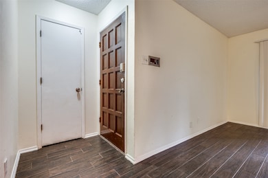 5200 Martel Ave unit 11A, Dallas, TX 75206 - photo 2