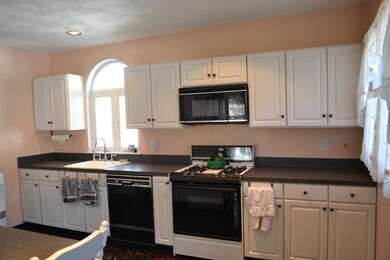 36 Thurman Park, Everett, MA 02149 - photo 4