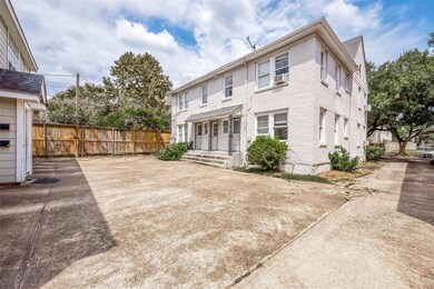 Rear entry door to upstairs unit makes life easy.