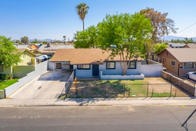 8217 W Trafalgar Ave, Phoenix, AZ 85033 - photo 7