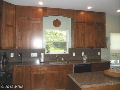 11050 Grassy Knoll Terrace, Germantown, MD 20876 - photo 5