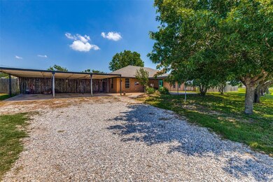 110 La Costa Cir, Weatherford, TX 76088 - photo 2