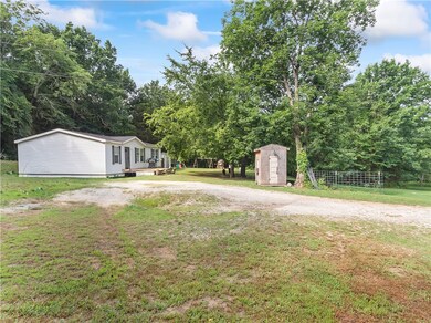 13927 Hogeye Rd, Prairie Grove, AR 72753 - photo 2