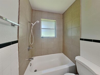 736 Treadwell Dr, Hurst, TX 76053 - photo 2