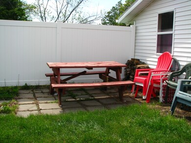 204 W Fillmore St, Philo, IL 61864 - photo 6