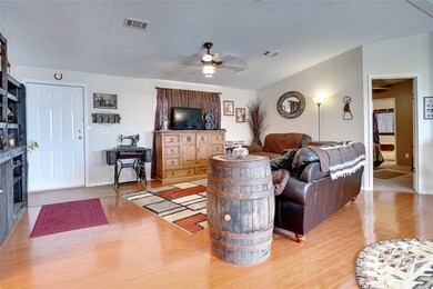 325 Latham Ln, Rhome, TX 76078 - photo 6