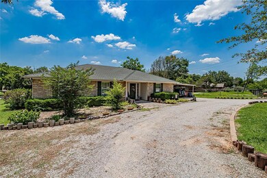 2708 Galaxy St, Granbury, TX 76049 - photo 4