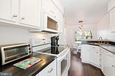 376 Radford Ct unit 378, Glen Mills, PA 19342 - photo 5