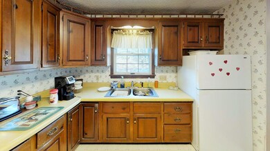 334-Atlantic-Hwy-Warren-Kitchen(1)