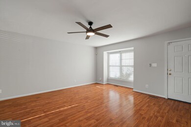 3404 Tuckahoe Ct, Dumfries, VA 22026 - photo 7