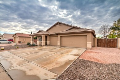 2093 E Morelos St-3