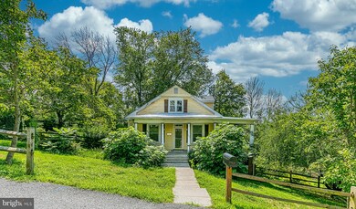 822 E A St, Brunswick, MD 21716 - photo 2