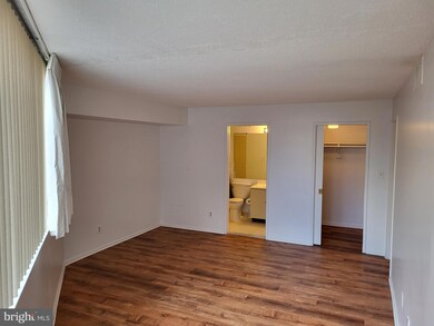 Thoreau Place Condominiums unit LC-05, Reston, VA 20191 - photo 5