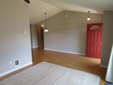 5453 Compton Ln SE, Salem, OR 97306 - photo 7