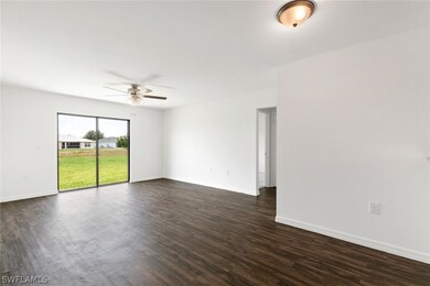 807 La Salle Ave, Fort Myers, FL 33913 - photo 4
