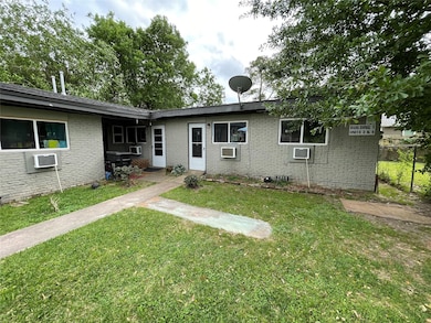 791 Fortune St, Houston, TX 77088 - photo 2