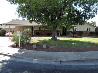 740 N 22nd Pl