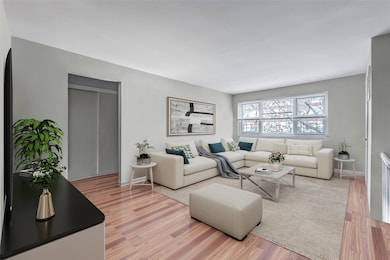 150-62 Melbourne Ave unit 261B, Flushing, NY 11367 - photo 4