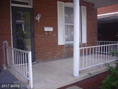 32 Fourth St, Waynesboro, PA 17268 - photo 2