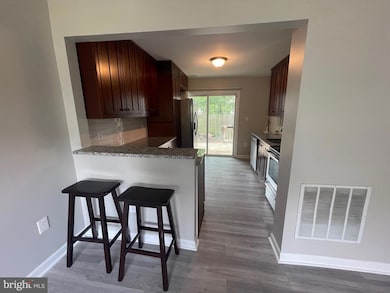 811 Duvall Hwy, Pasadena, MD 21122 - photo 3