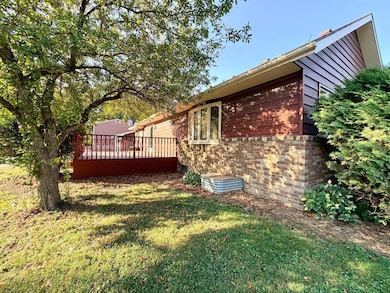 1520 Clary St, Worthington, MN 56187 - photo 6