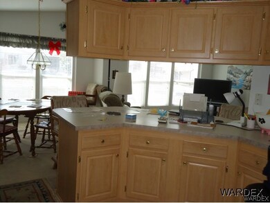 Center island  breakfast bar