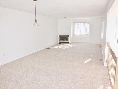 137 Algonquin Trail, Ashland, MA 01721 - photo 2