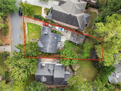 3320 W Shadowlawn Ave NE, Atlanta, GA 30305 - photo 2