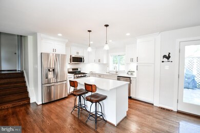 13611 Grenoble Dr, Rockville, MD 20853 - photo 2